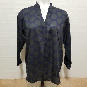 GAP top XS NWT polka dot print popover split neck button cuffs